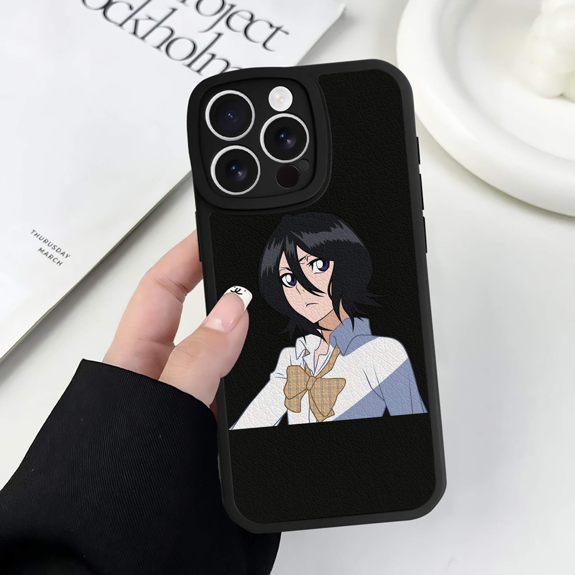 （画像用） ブリーチ 朽木ルキア BLEACH Kuchiki Rukia 【iPhone 16シリーズ対応】シリコンスマホケース（レザー調） 材質：シリコン